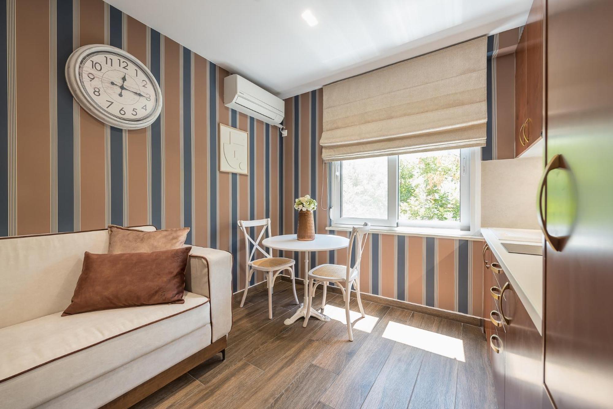 Neos Kosmos Comfort & Style, Near Metro *