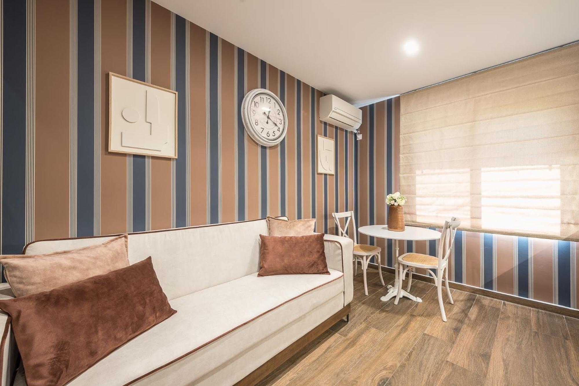 Neos Kosmos Comfort & Style, Near Metro *