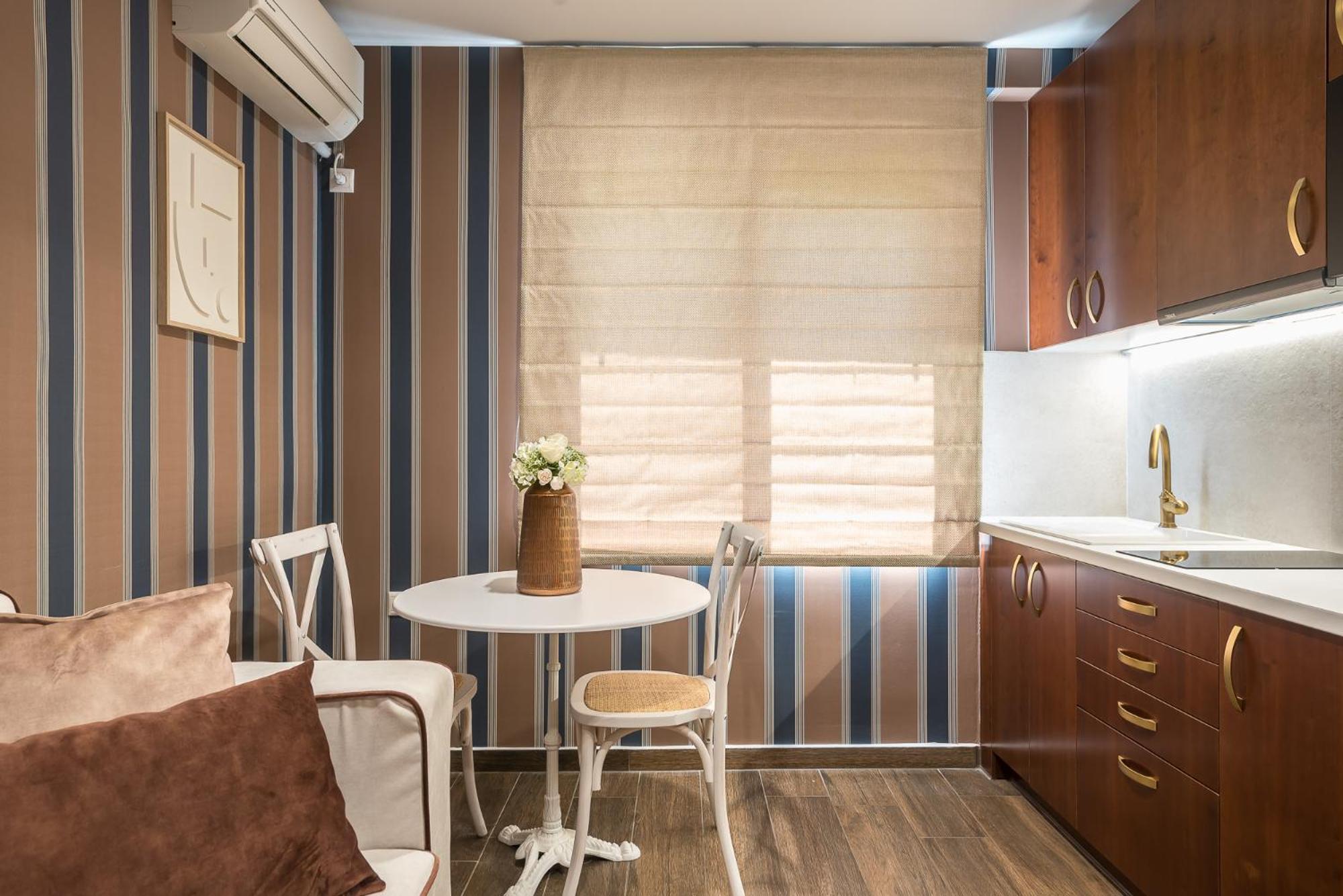 Neos Kosmos Comfort & Style, Near Metro *